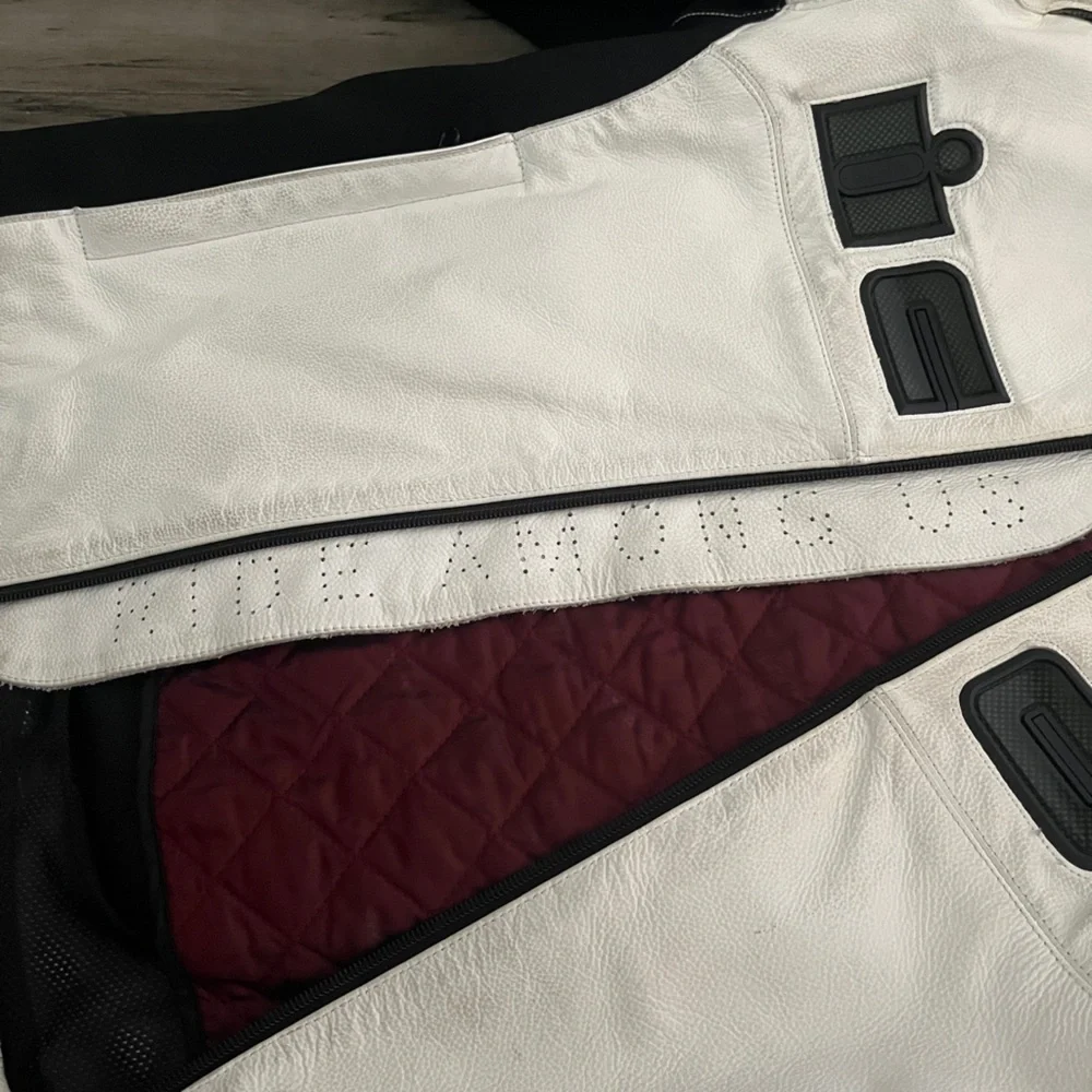 ICON Men’s Leather Motorcycle Jacket With Body Armor Size Medium - Picture 6 of 12